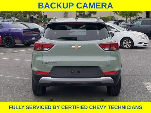 Used 2025 Chevrolet TrailBlazer LT AWD/4WD image 6