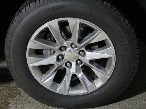 Certified 2019 Chevrolet Silverado 1500 LTZ w/ LTZ Convenience Package image 15