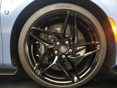Certified 2021 Ferrari F8 Tributo RWD image 32