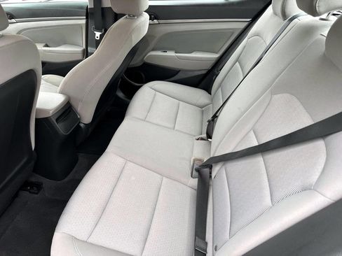 Used 2018 Hyundai Elantra SEL FWD image 7