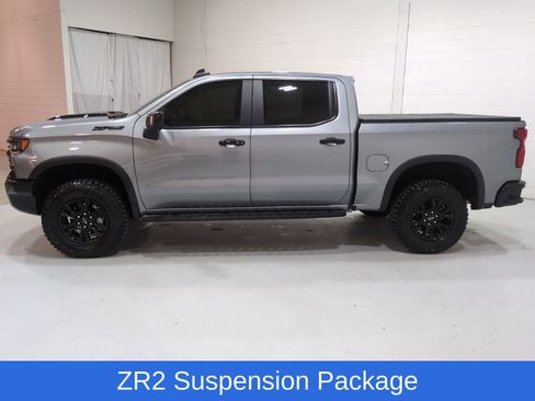 Used 2023 Chevrolet Silverado 1500 ZR2 w/ Technology Package AWD/4WD image 6