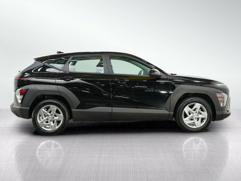 Certified 2024 Hyundai Kona SE FWD image 6