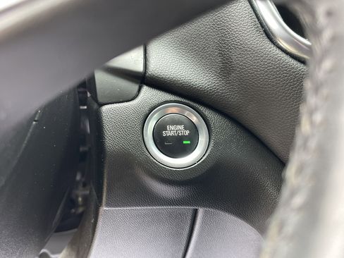 Used 2022 Chevrolet Equinox LT image 20