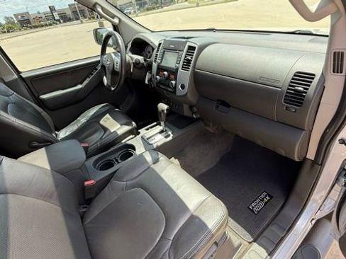 Used 2014 Nissan Frontier PRO-4X w/ Pro-4x Luxury Package AWD/4WD image 43
