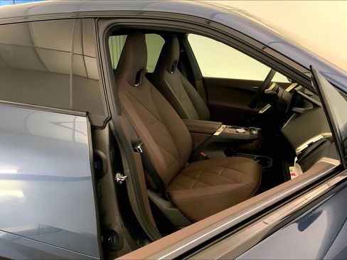 Used 2026 BMW iX xDrive45 w/ Executive Package image 7