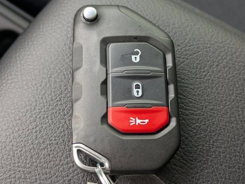 New 2025 Jeep Gladiator Sport image 25