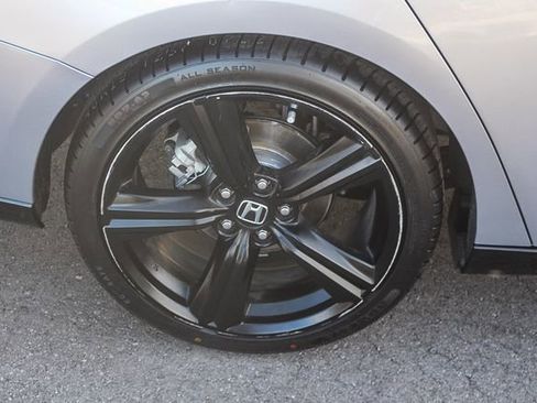 Used 2025 Honda Accord Sport image 13