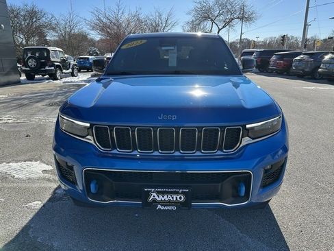 Used 2023 Jeep Grand Cherokee Overland w/ Luxury Tech Group IV image 3