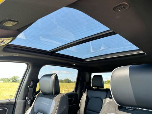 Used 2025 RAM 1500 Laramie w/ Night Edition image 22