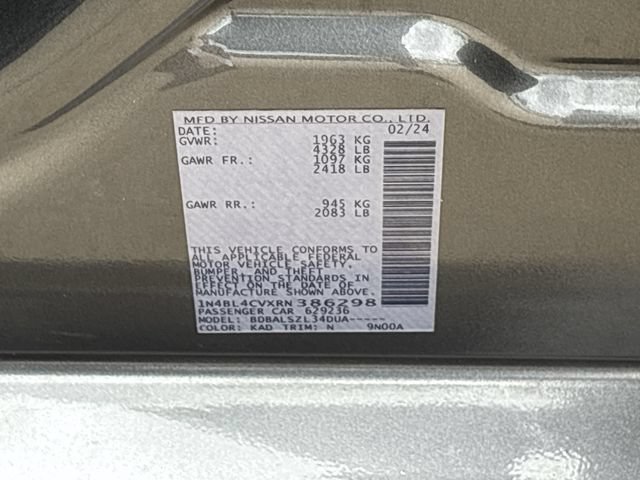 Used 2024 Nissan Altima 2.5 SR FWD image 33