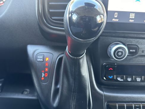 Used 2024 RAM ProMaster 3500 w/ Premium Convenience Group image 29