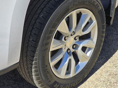 Used 2022 Chevrolet Silverado 1500 Custom image 8