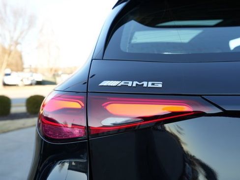 Certified 2025 Mercedes-Benz GLC 43 AMG 4MATIC image 16