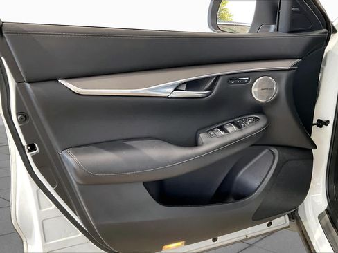 Used 2024 INFINITI QX50 Luxe FWD image 22