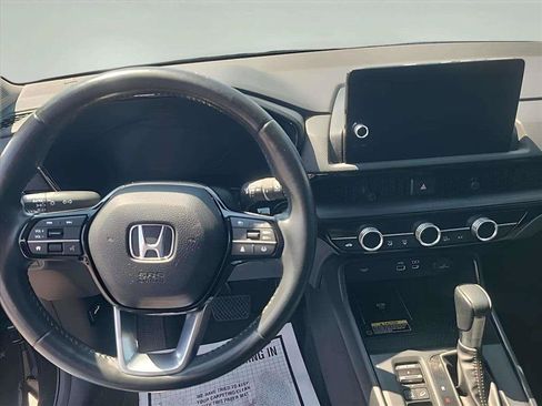 Used 2024 Honda CR-V EX-L image 9