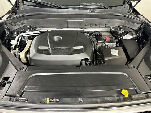 Used 2016 Volvo XC90 T6 Momentum AWD/4WD image 37