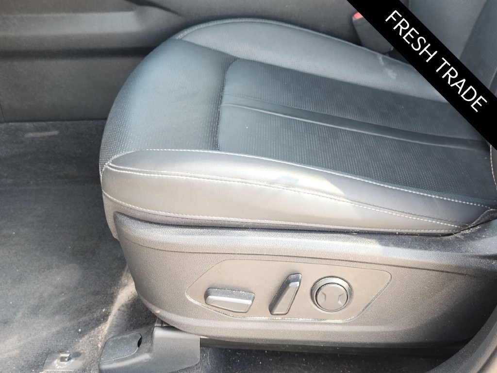 Certified 2025 Kia Sorento S w/ Panoramic Sunroof Package FWD image 24