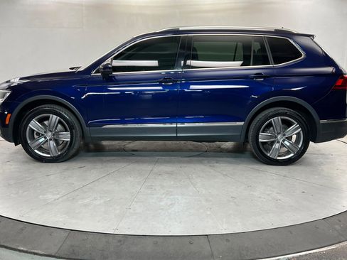 Used 2021 Volkswagen Tiguan SEL AWD/4WD image 2
