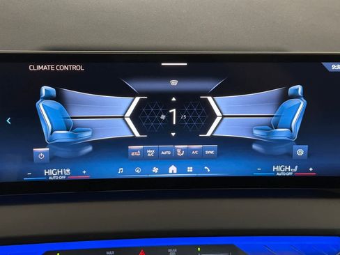 Used 2025 BMW X3 xDrive30i w/ Convenience Package image 21