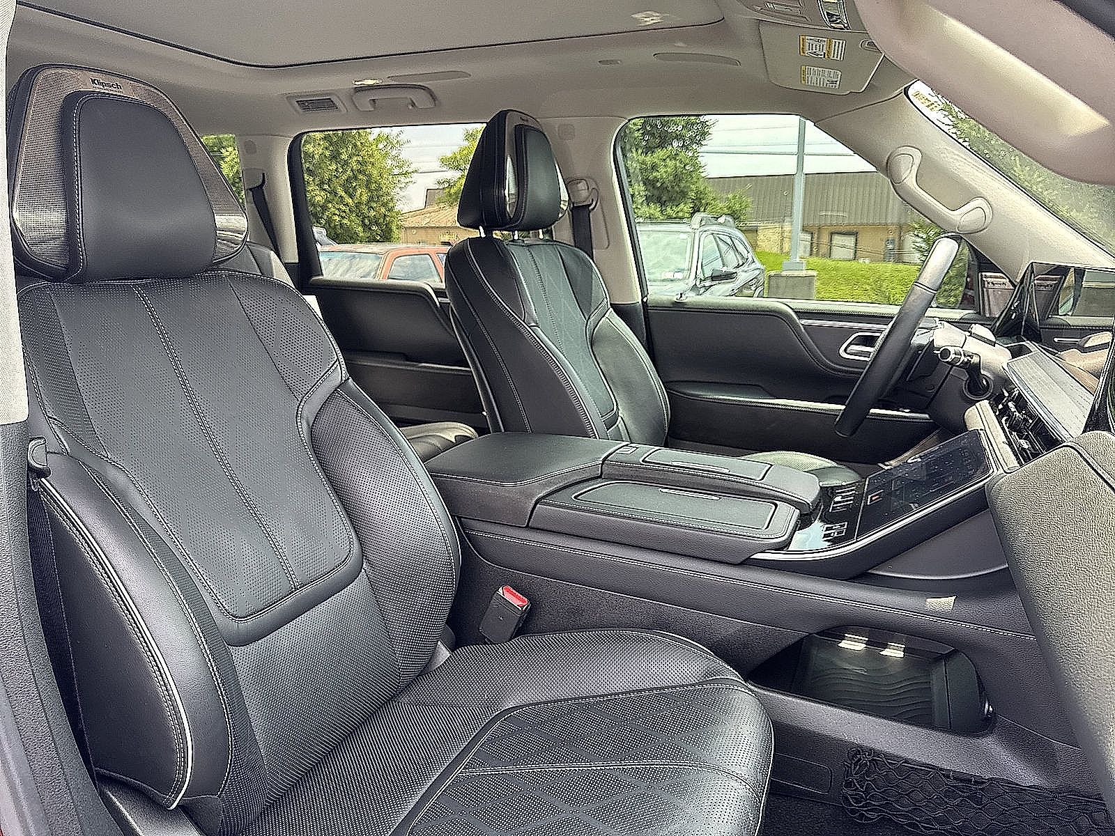 Certified 2025 INFINITI QX80 Sensory w/ Exterior Package AWD/4WD image 18