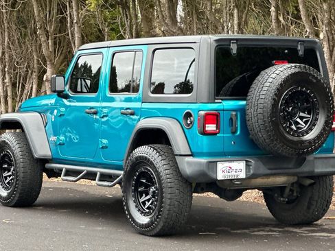 Used 2019 Jeep Wrangler Unlimited Sport S image 6
