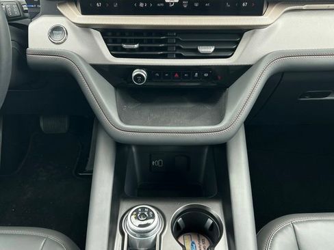 New 2026 Ford Explorer Active w/ Active Comfort Package AWD/4WD image 19