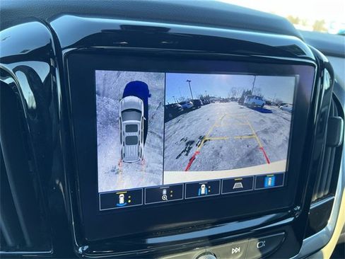 Certified 2023 Chevrolet Traverse LT w/ LT Premium Package image 23