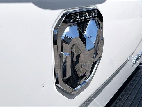 Used 2023 RAM 2500 Limited AWD/4WD image 33