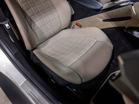 Used 2024 Ferrari Roma image 32