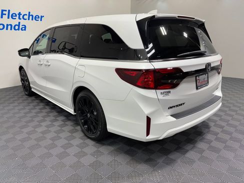 New 2026 Honda Odyssey Sport-L image 4