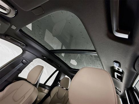 Certified 2025 Volvo XC90 B5 Core w/ Protection Package Premier image 22