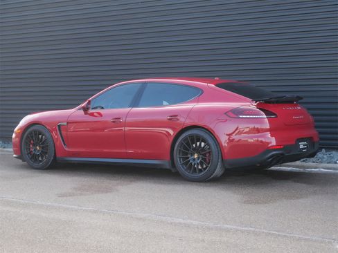 Certified 2016 Porsche Panamera GTS image 3