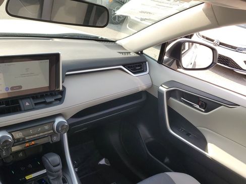 Used 2024 Toyota RAV4 XLE w/ Convenience Package FWD image 21