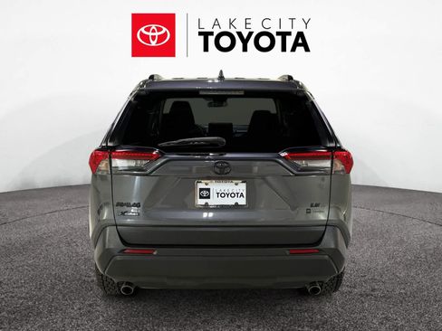 Used 2021 Toyota RAV4 LE image 6
