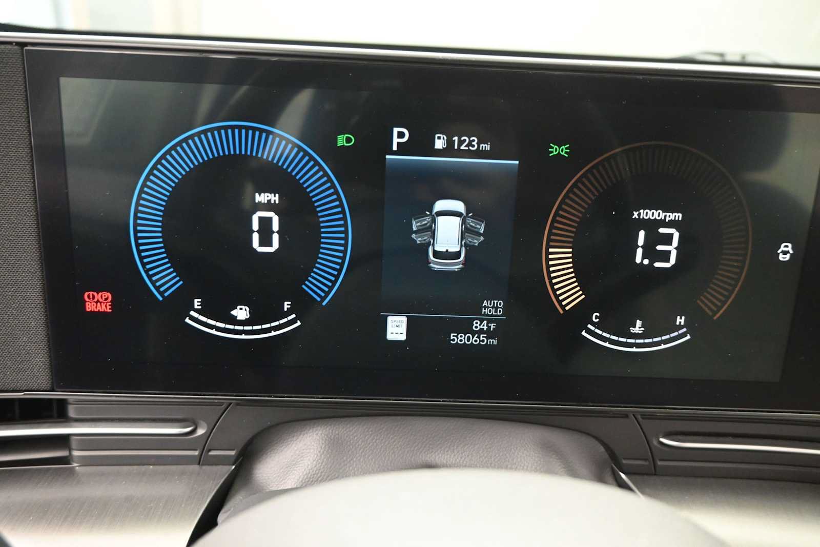 Used 2024 Hyundai Kona SEL AWD/4WD image 19