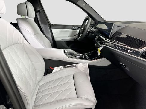 New 2026 BMW X5 sDrive40i w/ M Sport Package image 29