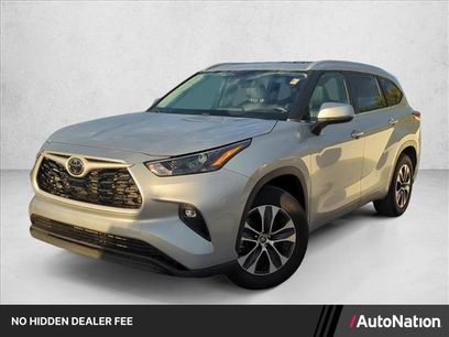 Used 2024 Toyota Highlander XLE