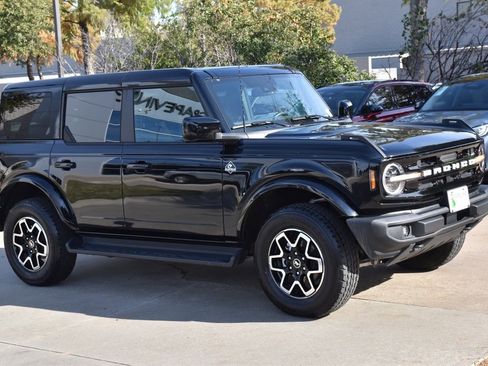 Certified 2025 Ford Bronco Outer Banks image 5