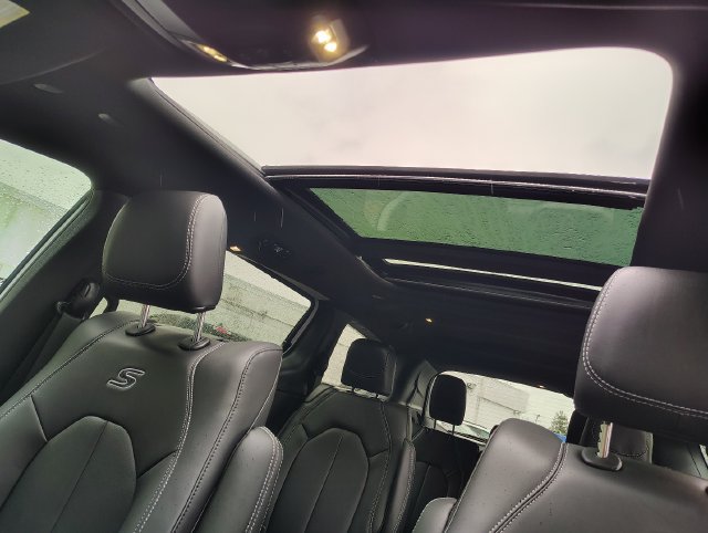 New 2026 Chrysler Pacifica Select AWD/4WD image 26