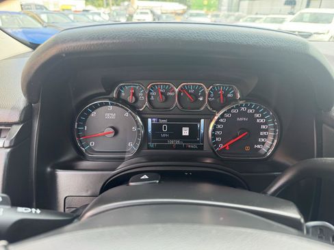 Used 2019 Chevrolet Suburban LT AWD/4WD image 33
