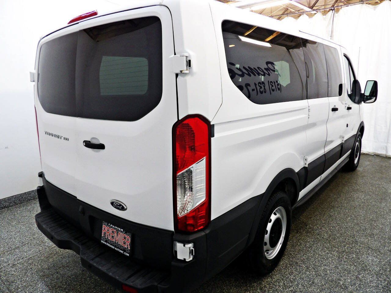Used 2018 Ford Transit 150 XL RWD image 5