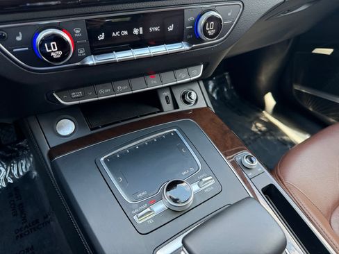 Used 2018 Audi Q5 Prestige w/ Prestige Package AWD/4WD image 23