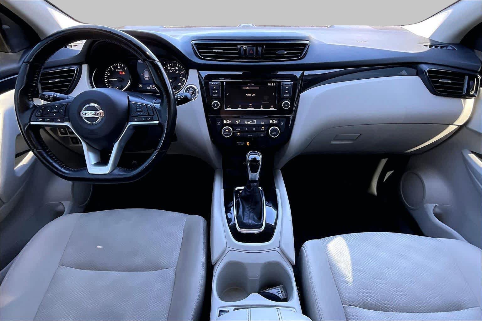 Used 2021 Nissan Rogue Sport SV FWD image 14