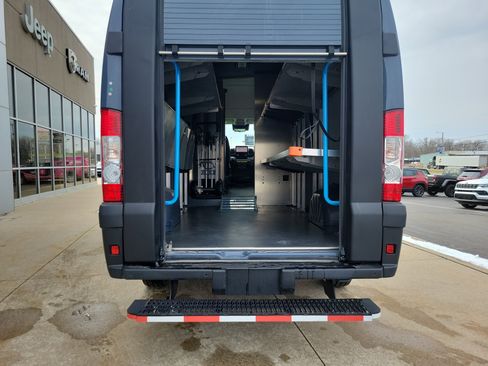 Used 2024 RAM ProMaster 3500 image 18