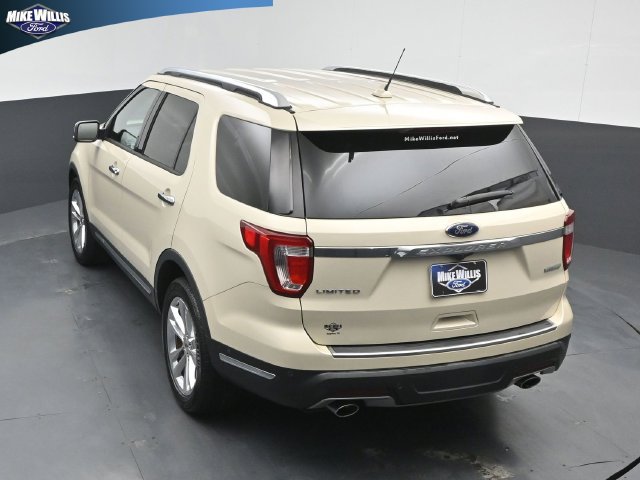 Used 2018 Ford Explorer Limited w/ Equipment Group 301A FWD image 13