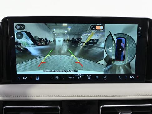 New 2026 Lincoln Aviator Black Label w/ Jet Appearance Package AWD/4WD image 30