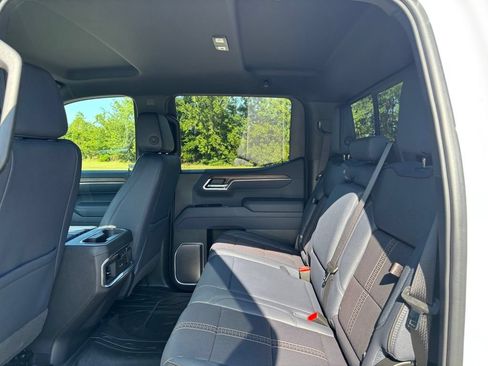 Used 2026 Chevrolet Silverado 1500 High Country AWD/4WD image 16