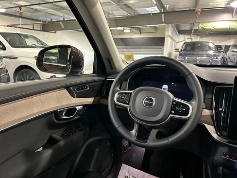 Used 2026 Volvo XC90 B6 Plus w/ Protection Package Premier AWD/4WD image 24