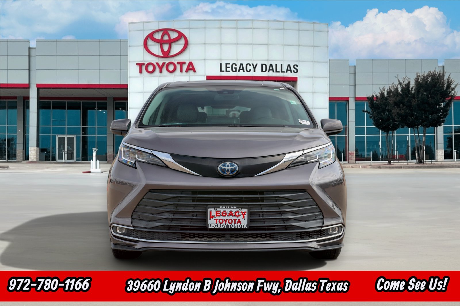 Used 2021 Toyota Sienna XLE FWD image 6