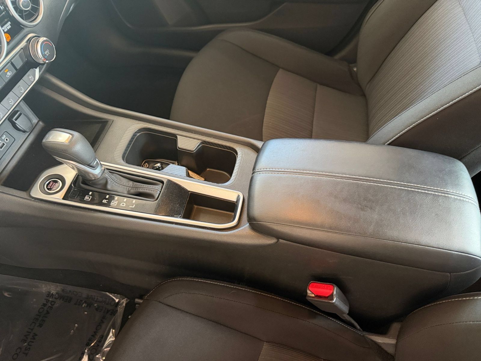 Used 2025 Nissan Sentra SV FWD image 35